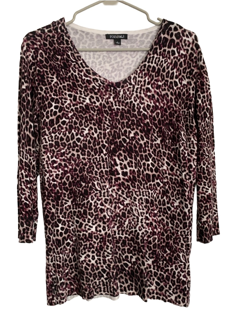 ROZ & ALI Women’s Black Cream Burgundy Animal Print Rayon Nylon V-neck Sweater